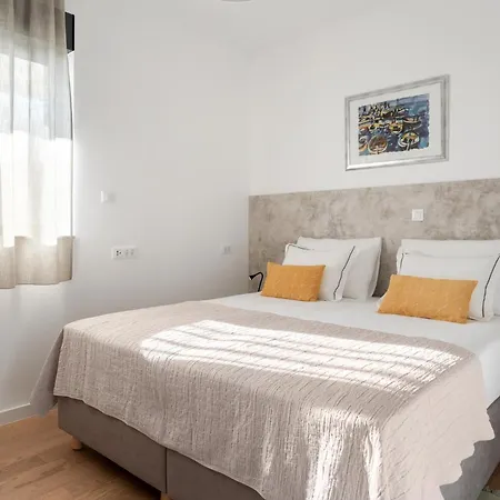Hektor With Sea View Terrace And Garage Διαμέρισμα *