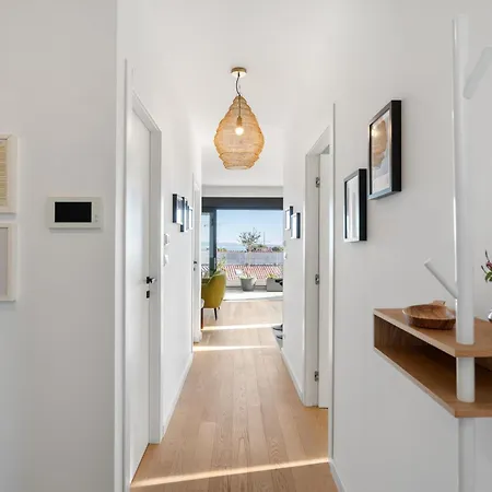Hektor With Sea View Terrace And Garage *
